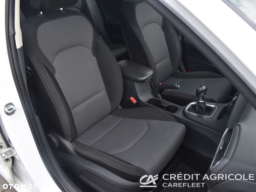 Hyundai i30 1.5 DPI Modern - 16