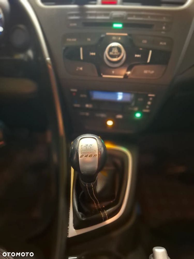 Honda Civic 1.8 Comfort - 8