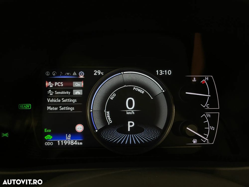 Lexus UX 250h Business Edition - 28