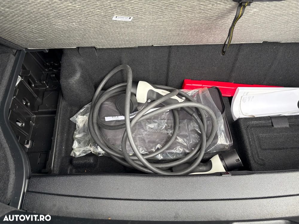 Mercedes-Benz GLC Coupe 300 e 4Matic 9G-TRONIC AMG Line - 19