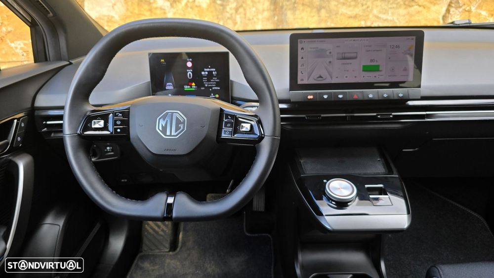 MG MG4 64 kWh Luxury - 13