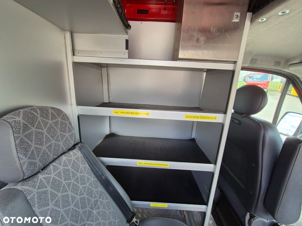 Renault Master 2.5 DCi 120 / STRAŻ POŻARNA / AUTO POŻARNICZE / 4 MIEJSCA / BEZWYPADKOWY / ORYGINALNY PRZEBIEG / DRABINA / ORYGINALNA ZABUDOWA / IDEALNY DO OSP LUB PSP / STAN IDEALNY - 29