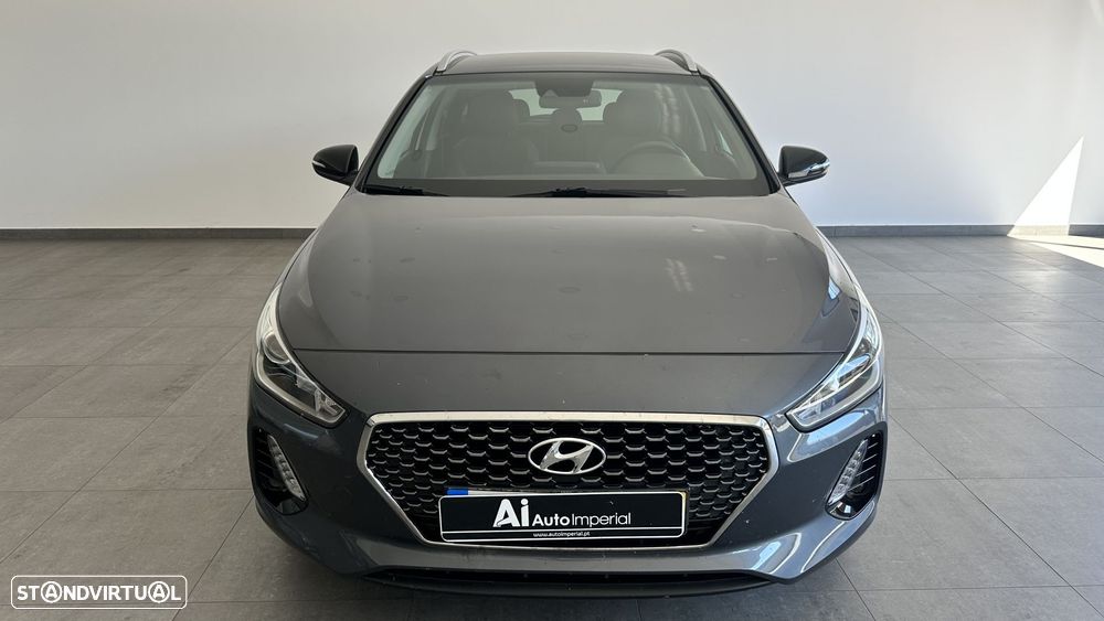 Hyundai i30 SW 1.6 CRDi Blue Comfort Auto AC+J17 - 19