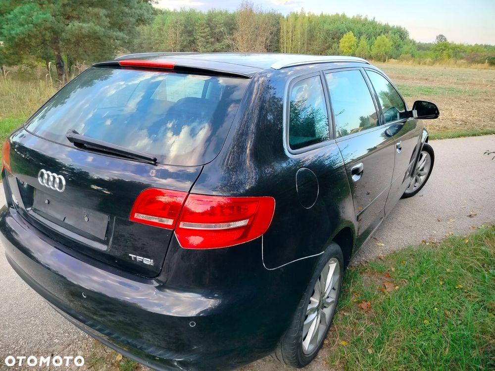 Audi A3 Sportback - 3