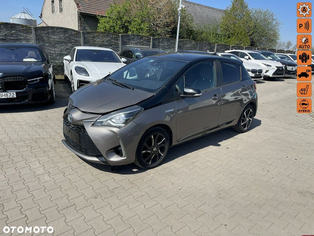 Toyota Yaris Hybrid 100 Selection Passion - 1