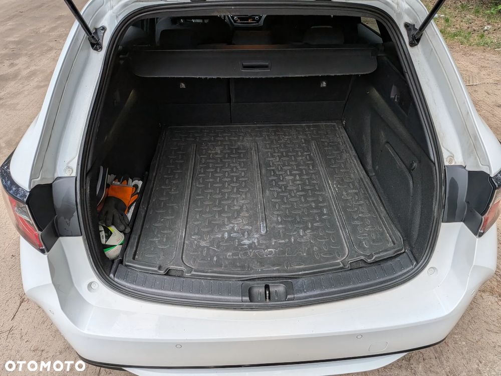 Toyota Corolla - 8