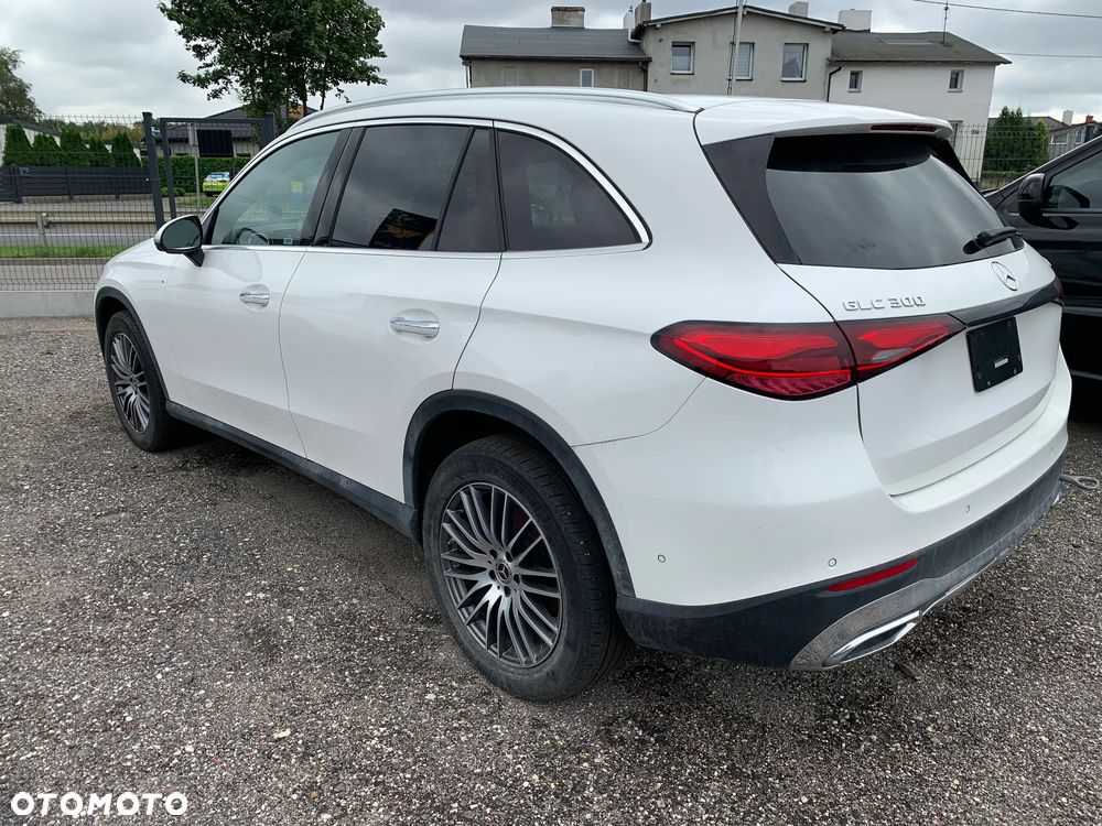 Mercedes-Benz GLC 300 4Matic 9G-TRONIC - 5