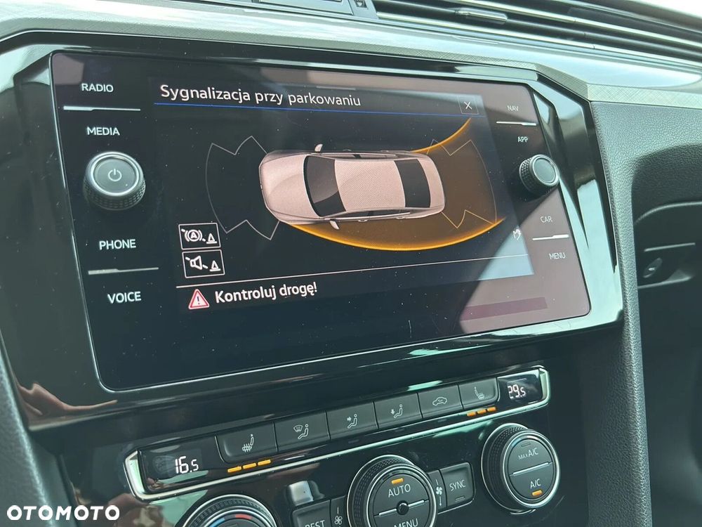 Volkswagen Passat 1.5 TSI EVO Business DSG - 30