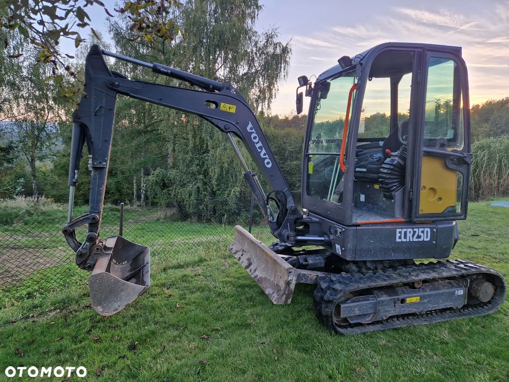 Volvo ECR 25D - 3