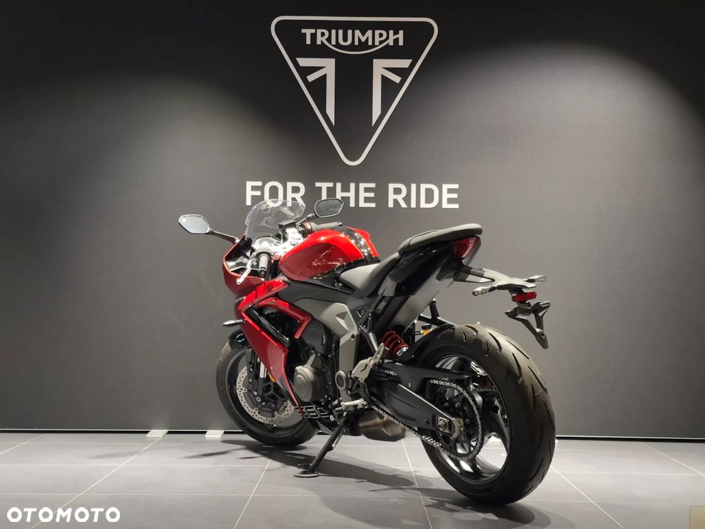 Triumph Daytona - 4