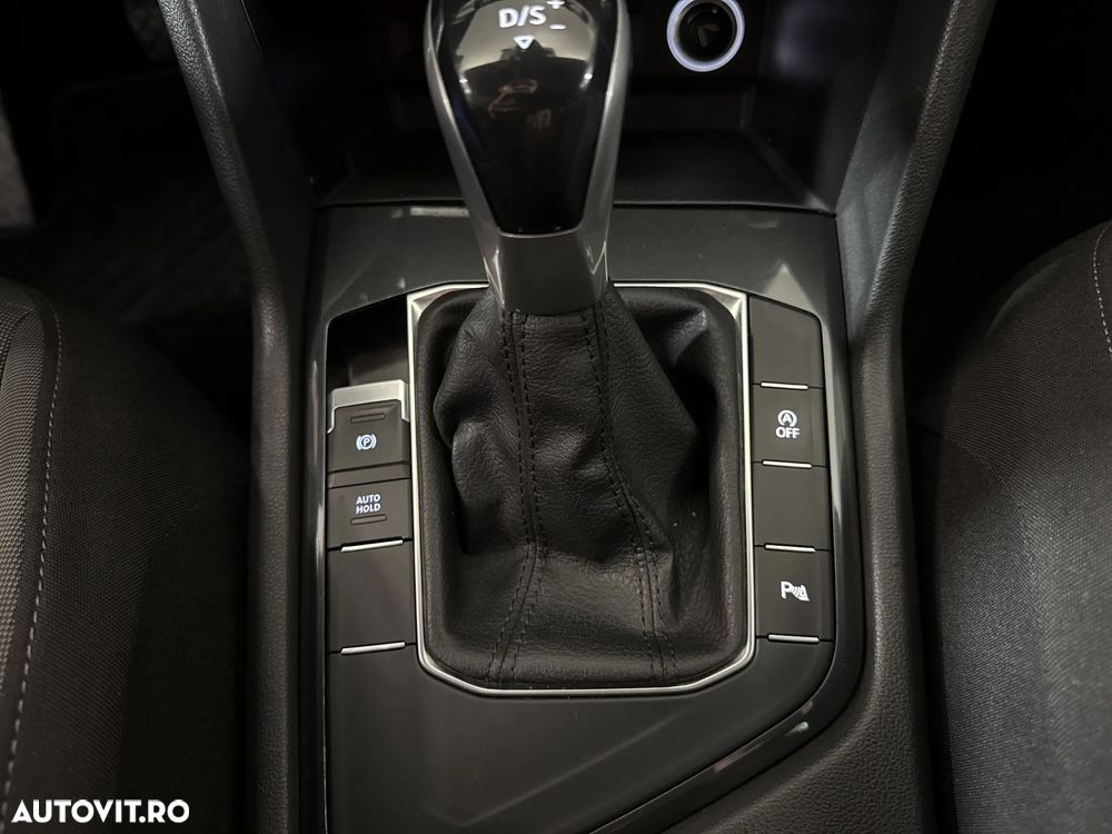 Volkswagen Tiguan - 17