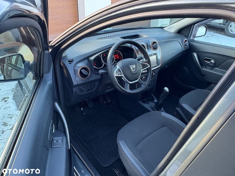 Dacia Sandero TCe 90 S&S Celebration - 7