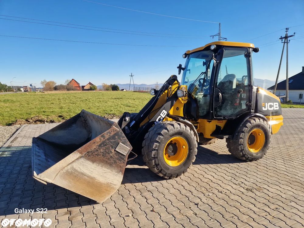 JCB 406 - 7