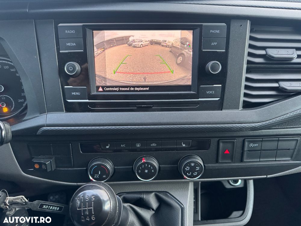 Volkswagen Transporter T6.1 - 18