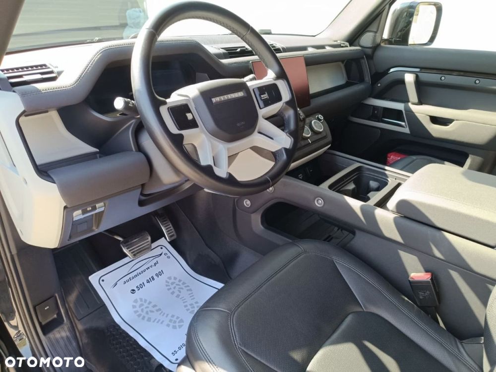 Land Rover Defender - 5