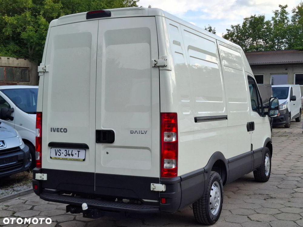 Iveco Daily 35S13 L2H2 ŚREDNIAK Klima HAK 3500KG - 8