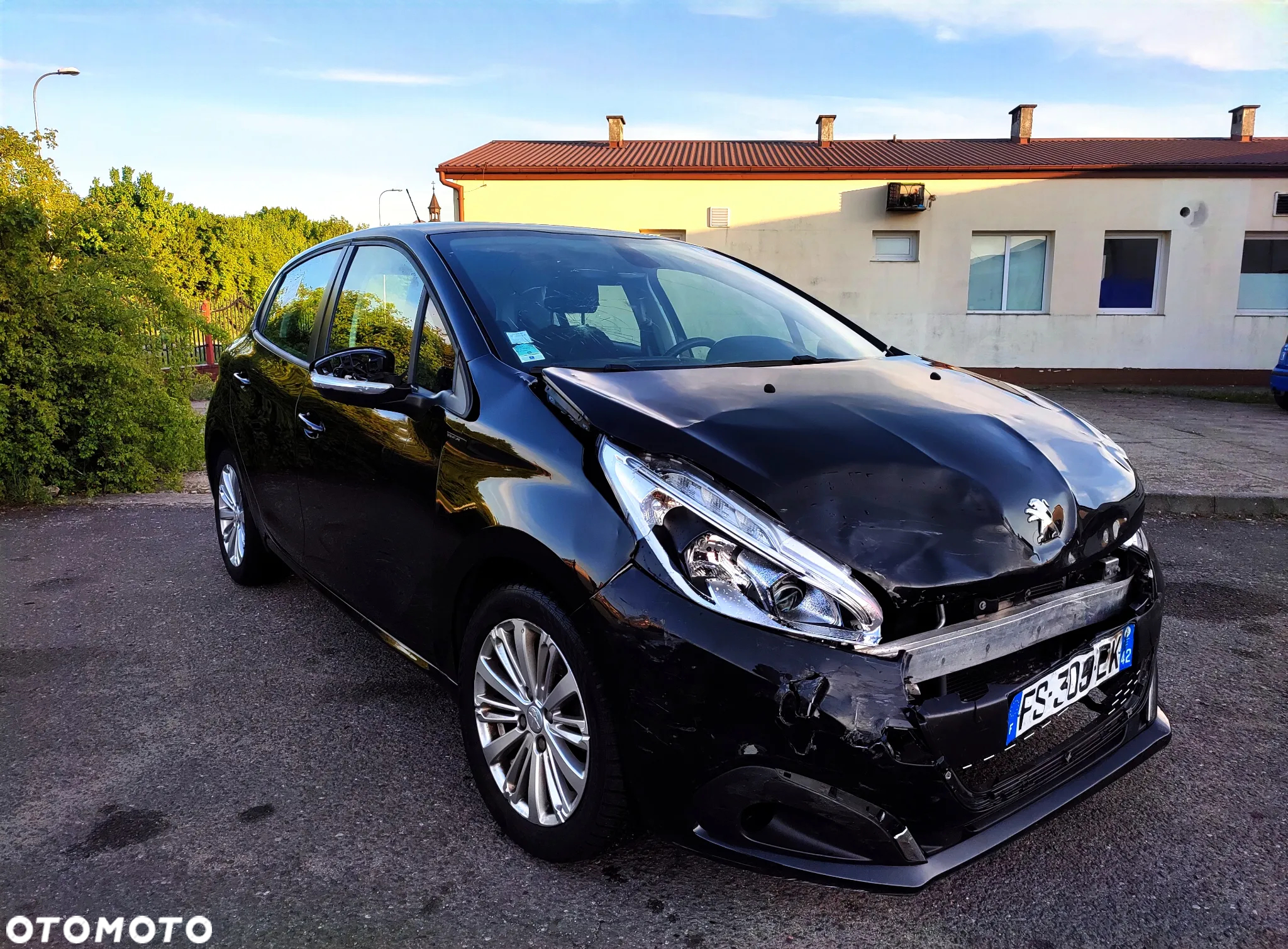 Peugeot 208 PureTech 82 Start & Stop Allure - 4
