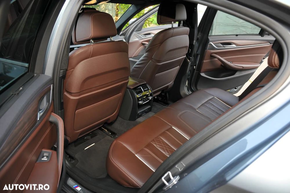 BMW Seria 5 520d AT - 13