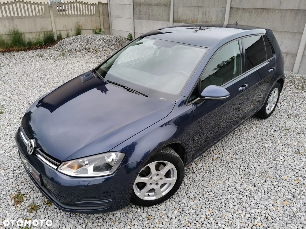 Volkswagen Golf - 24