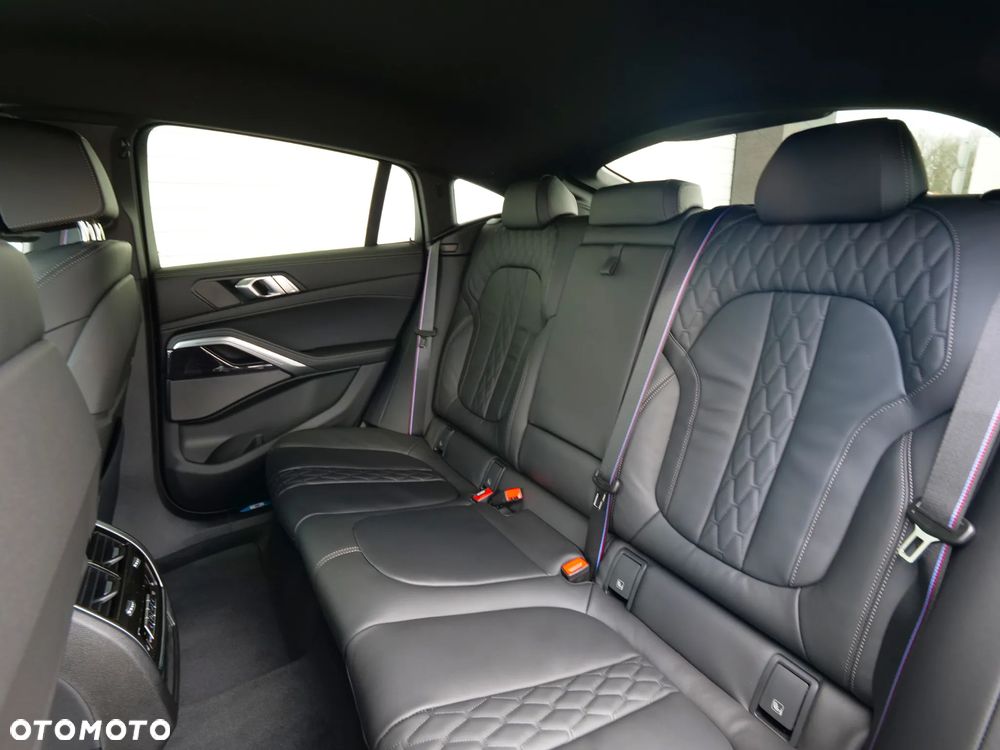 BMW X6 xDrive40d - 32