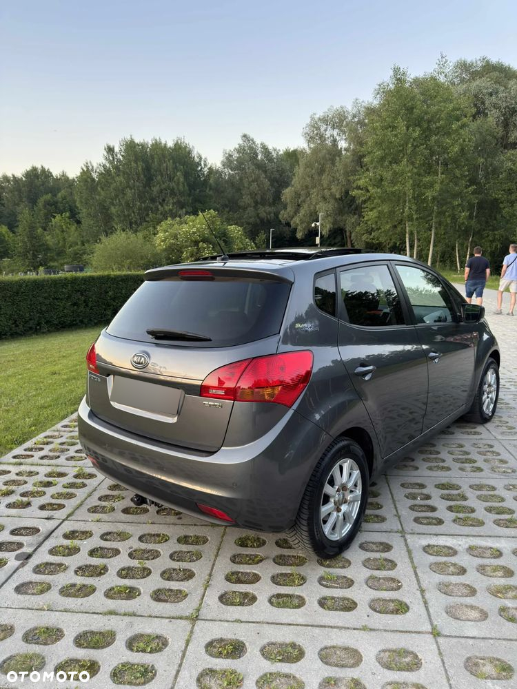 Kia Venga 1.6 CRDi 128 Edition 7 - 9