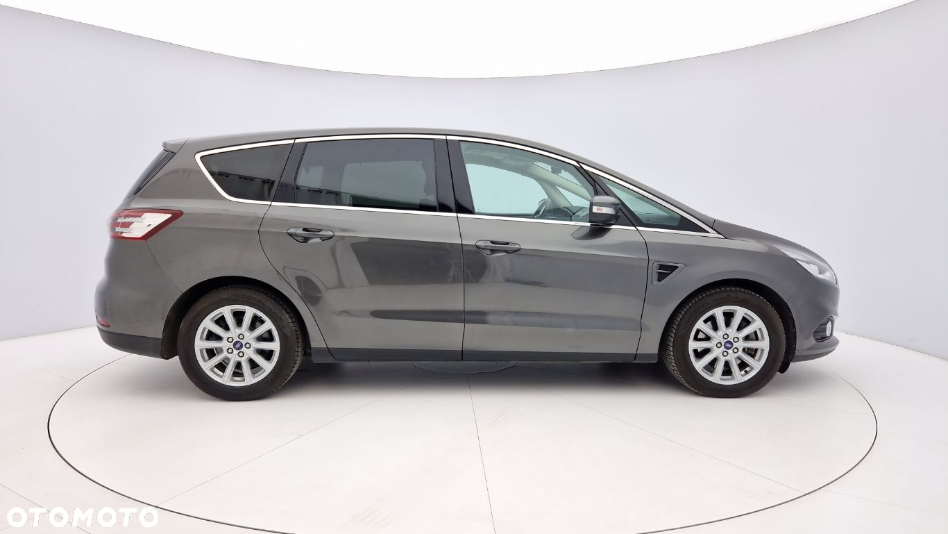 Ford S-Max - 8