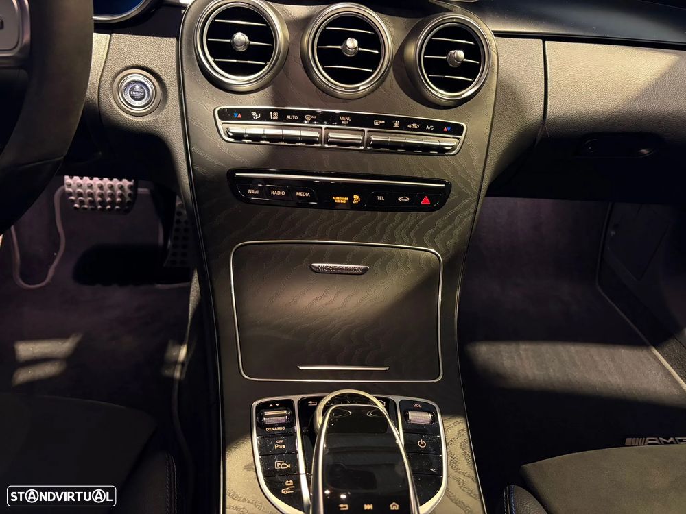 Mercedes-Benz C 300 de T 9G-TRONIC AMG Line - 29