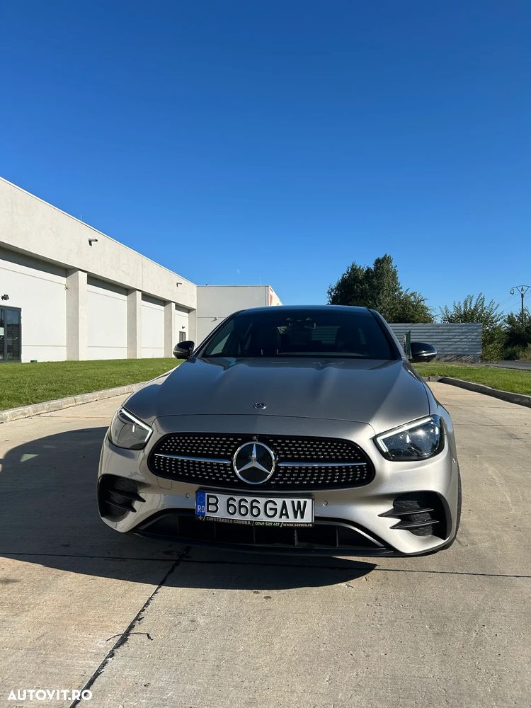 Mercedes-Benz E 300 4MATIC 9G-TRONIC AMG Line - 3
