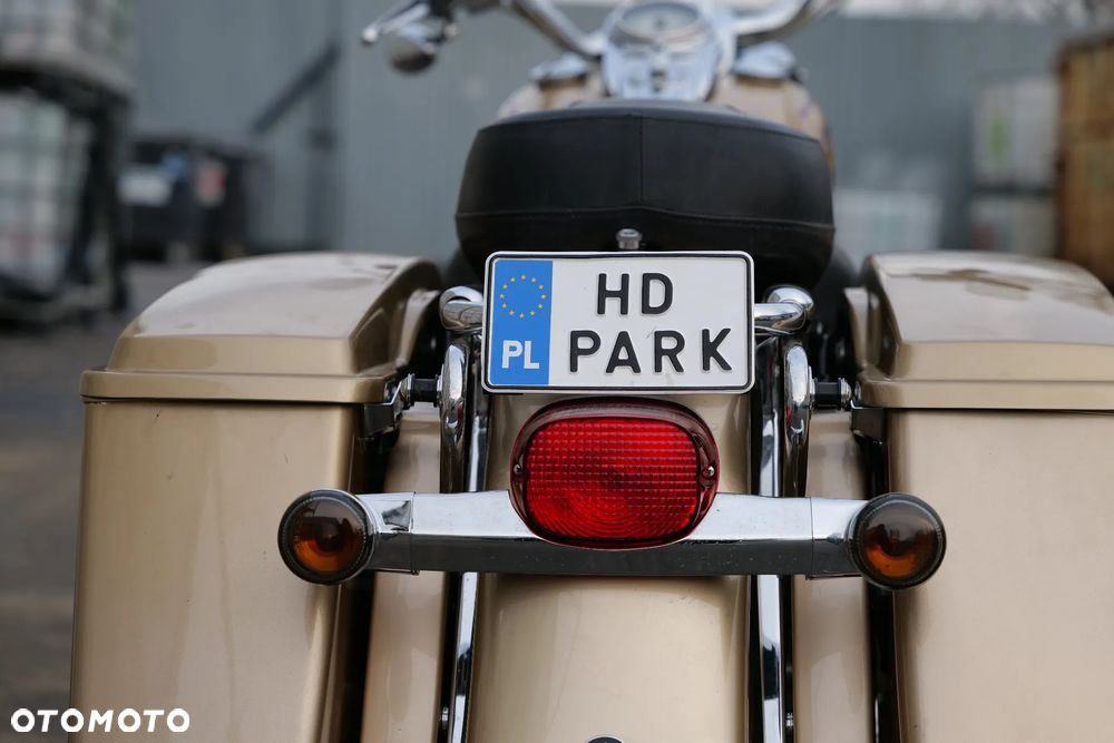 Harley-Davidson Touring Road King - 27