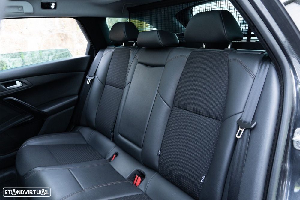 Peugeot 508 RXH 2.0 HDi Hybrid4 2-Tronic - 52