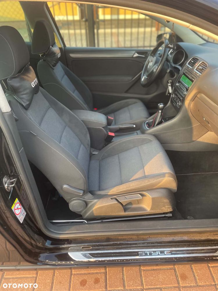 Volkswagen Golf 2.0 TDI Highline - 10