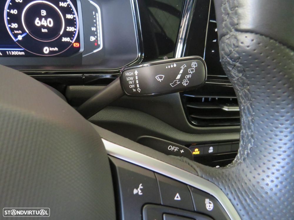 VW T-Roc 1.5 TSI R-Line DSG - 24