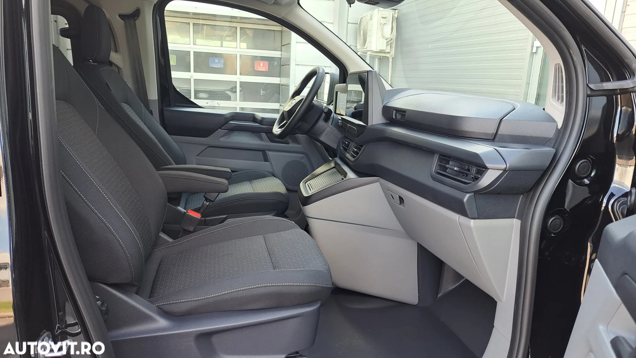 Ford Transit Custom 320 L2H1 PKW VA Autm. Trend - 17