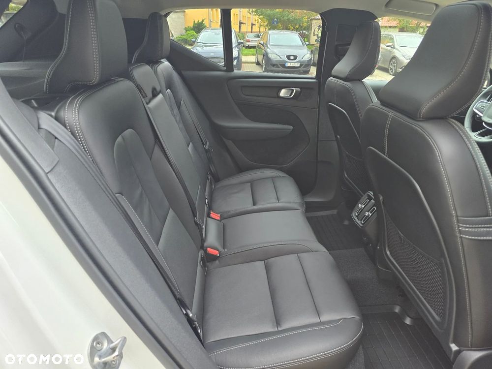 Volvo XC 40 B5 B AWD Inscription - 27