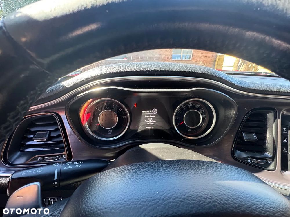 Dodge Challenger - 18