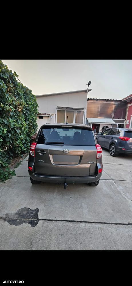 Toyota RAV4 2.2 D-4D AWD Comfort - 4