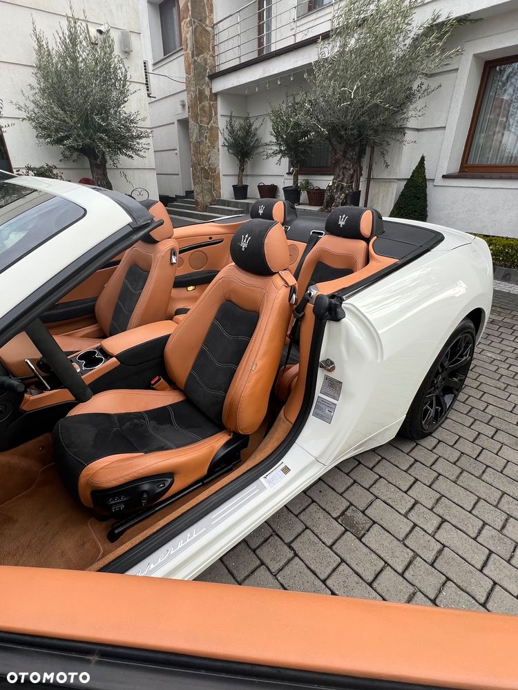 Maserati GranTurismo S Automatik - 8