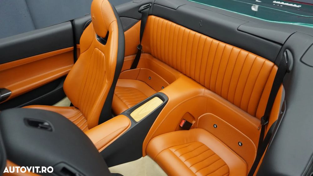 Ferrari Portofino - 24