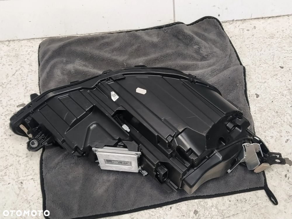VW GOLF 8 VIII LIFT 2024- LAMPA REFLEKTOR PRZÓD PRZEDNI LED IQ LIGHT SREBRNY ŚRODEK LEWA PRZETWORNICA ORYGINAŁ - 11