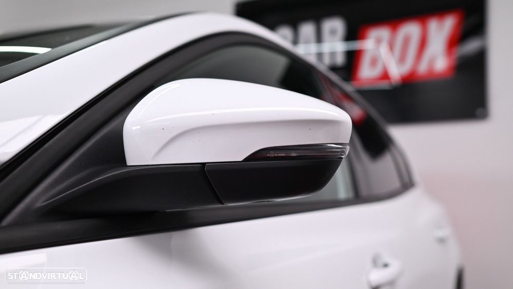 Ford Focus 1.0 EcoBoost MHEV ST-Line X Aut. - 8