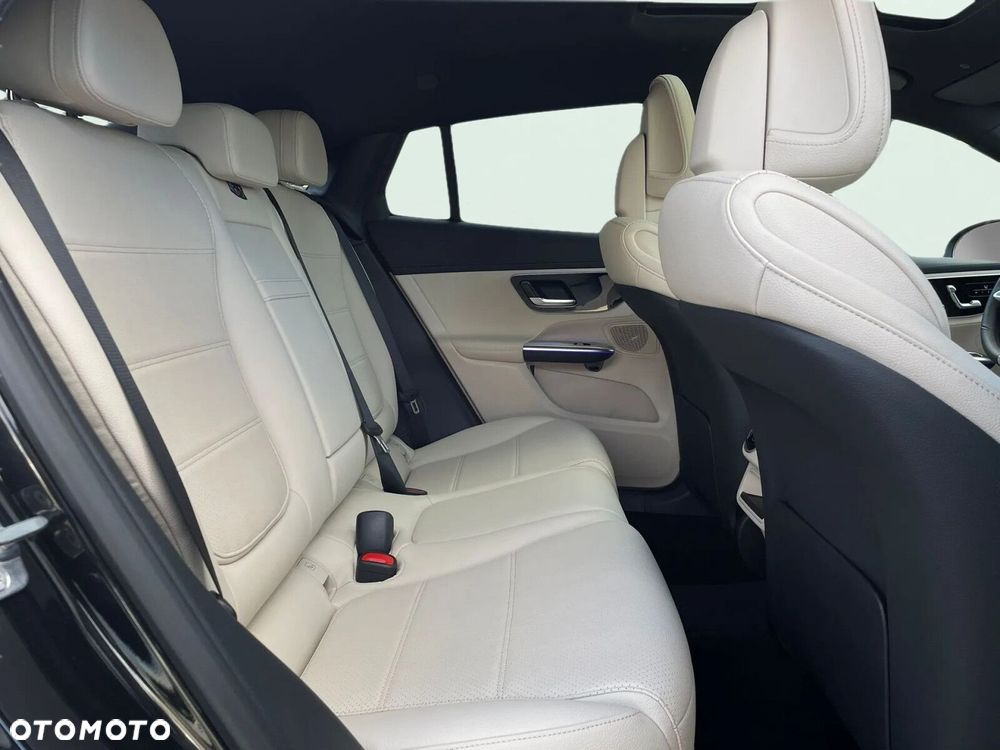 Mercedes-Benz GLC - 21