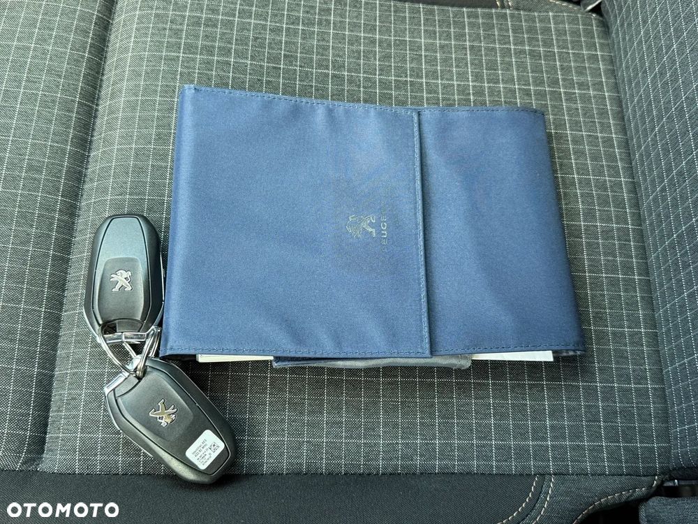 Peugeot Rifter BlueHDI 130 L1 EAT8 GT - 19