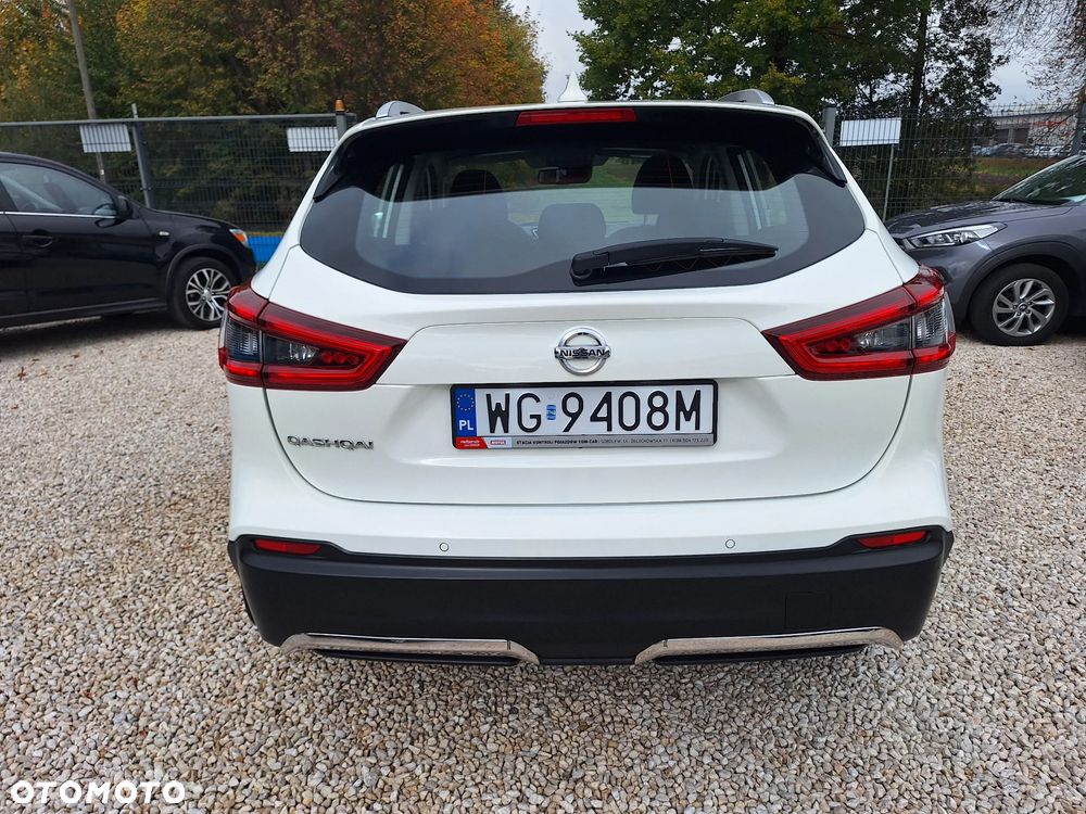 Nissan Qashqai 1.3 DIG-T SHIRO - 10