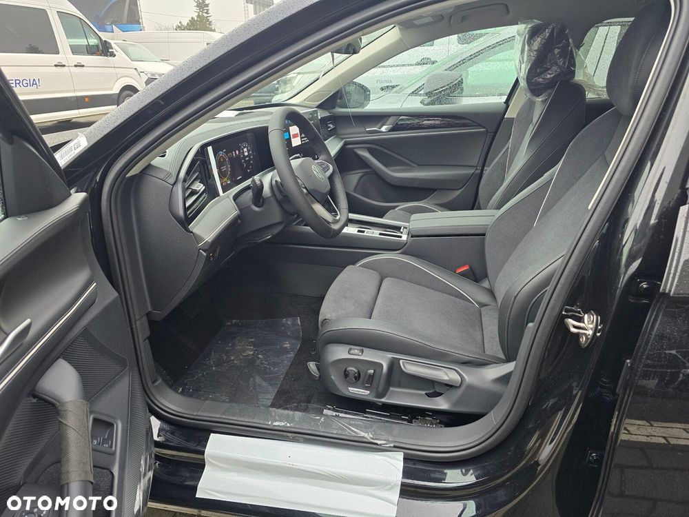Volkswagen Passat Variant 1.5 TSI eHybrid PHEV 150kW Business Plus DSG - 13