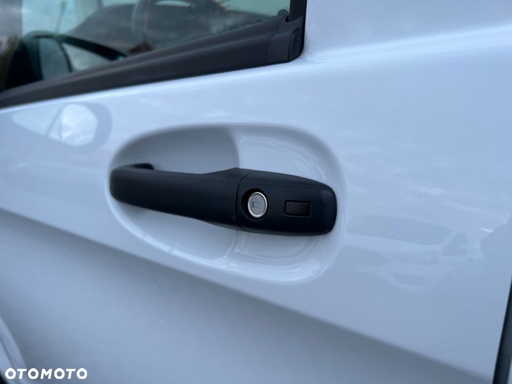 Mercedes-Benz VITO Lang kamera cofania AUTOMAT DŁUGIE NOWE OPONY - 25