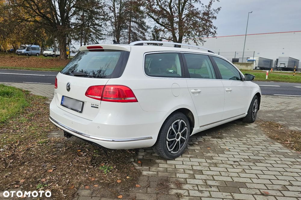 Volkswagen Passat 2.0 TDI BlueMotion Technology Comfortline - 3
