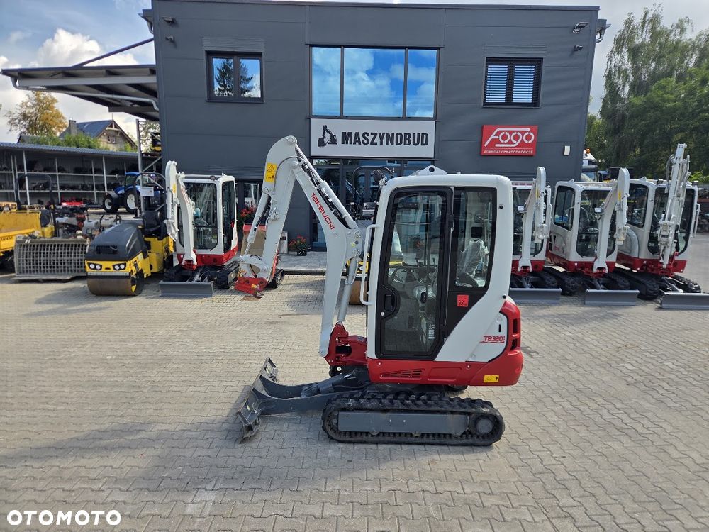 Takeuchi Koparka Minikoparka TAKEUCHI TB320 DEMO - Gwarancja - 3 łyżki - 1