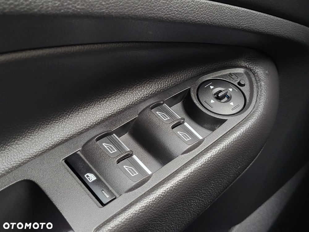 Ford Kuga 2.0 TDCi 4x4 Titanium - 8