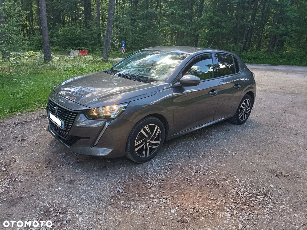 Peugeot 208 - 3