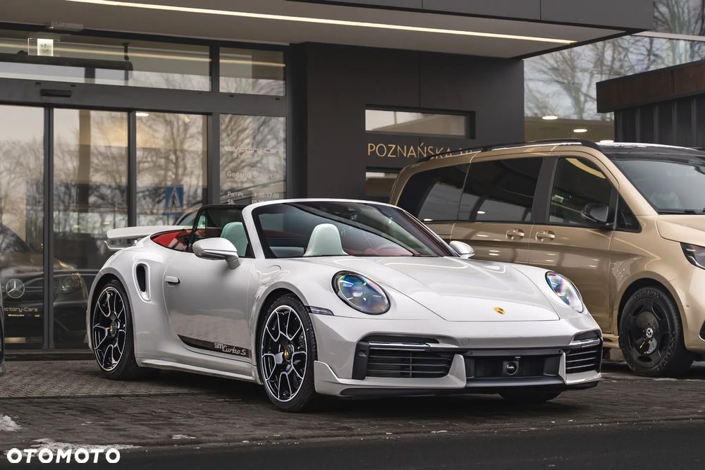 Porsche 911 Turbo S - 8